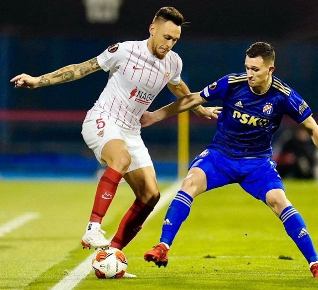 九游-包含西汉姆迎西甲关键赛，清晨复出首秀，话题不断，球队文化再被提及的词条