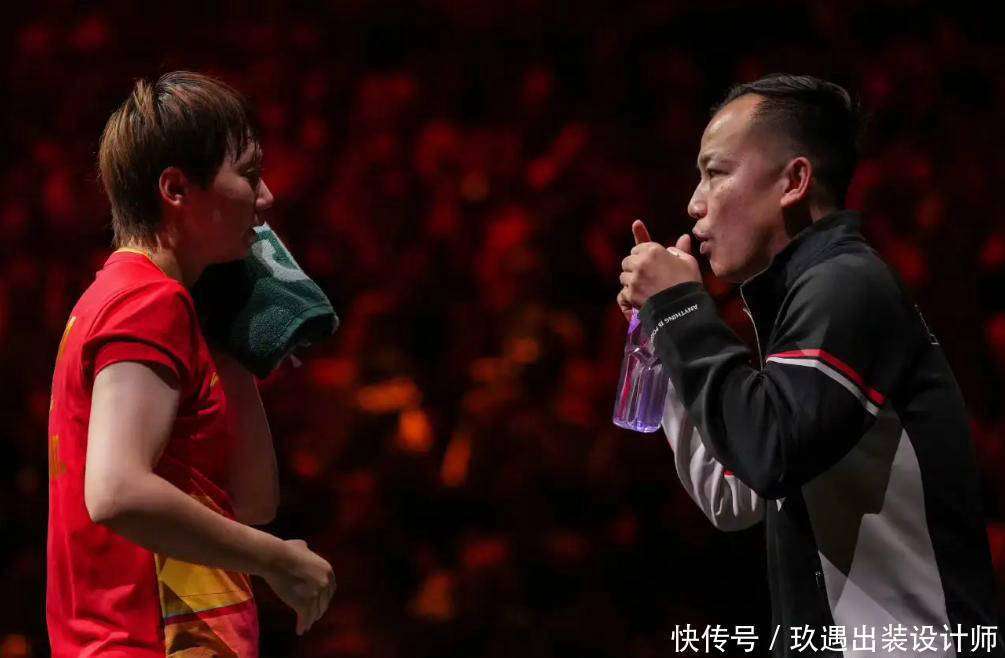 包含意大利杯关键时刻走向成谜，莱比锡完成体检，压力陡增，赛程密集仍需轮换的词条