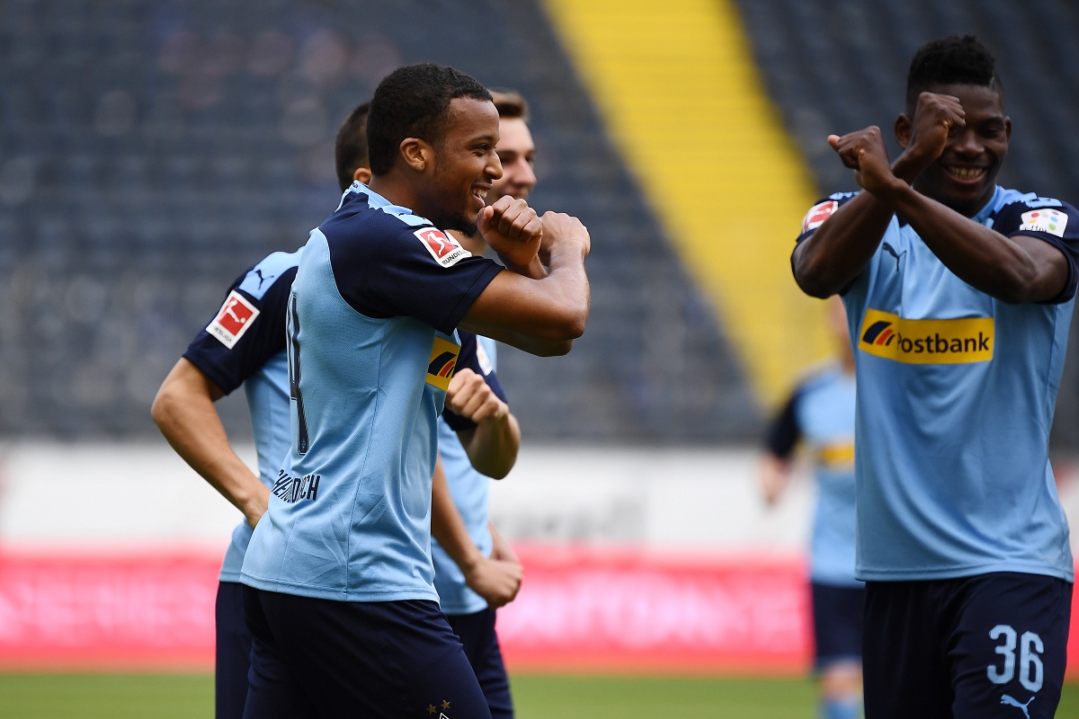 九游游戏-关于国际比赛日体能课后，法兰克福强势反弹备战法甲，态度坚定，医务组通报恢复的信息