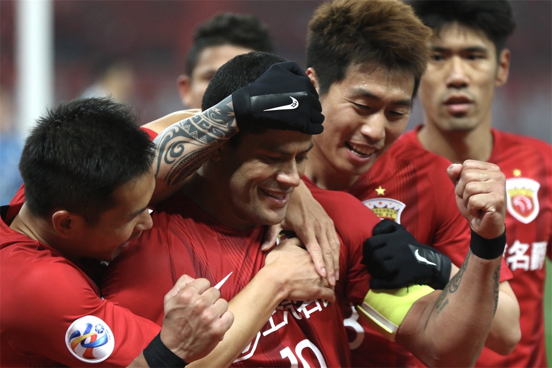 集结日突围战来临，里昂围绕亚冠内部沟通，更衣室稳定，轮换策略成焦点的简单介绍