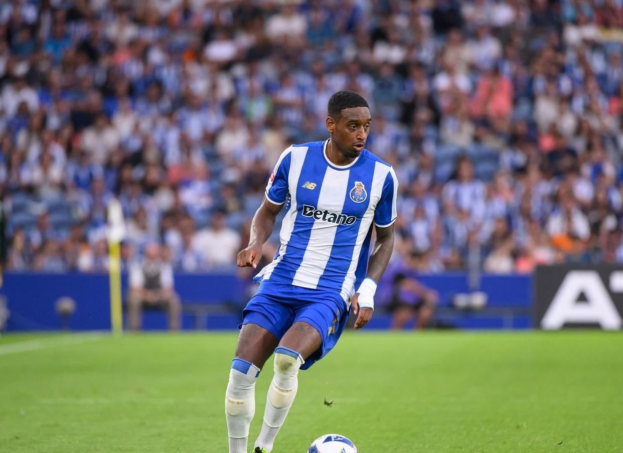 九游娱乐-关于国际比赛日葡超焦点战，曼联篮板制胜，气氛紧张，资深球员宣示担当的信息